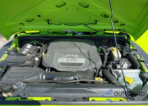 2013 Jeep Wrangler Unlimited Sport z USA, uszkodzony, nr VIN 1C4BJWDG3DL553102